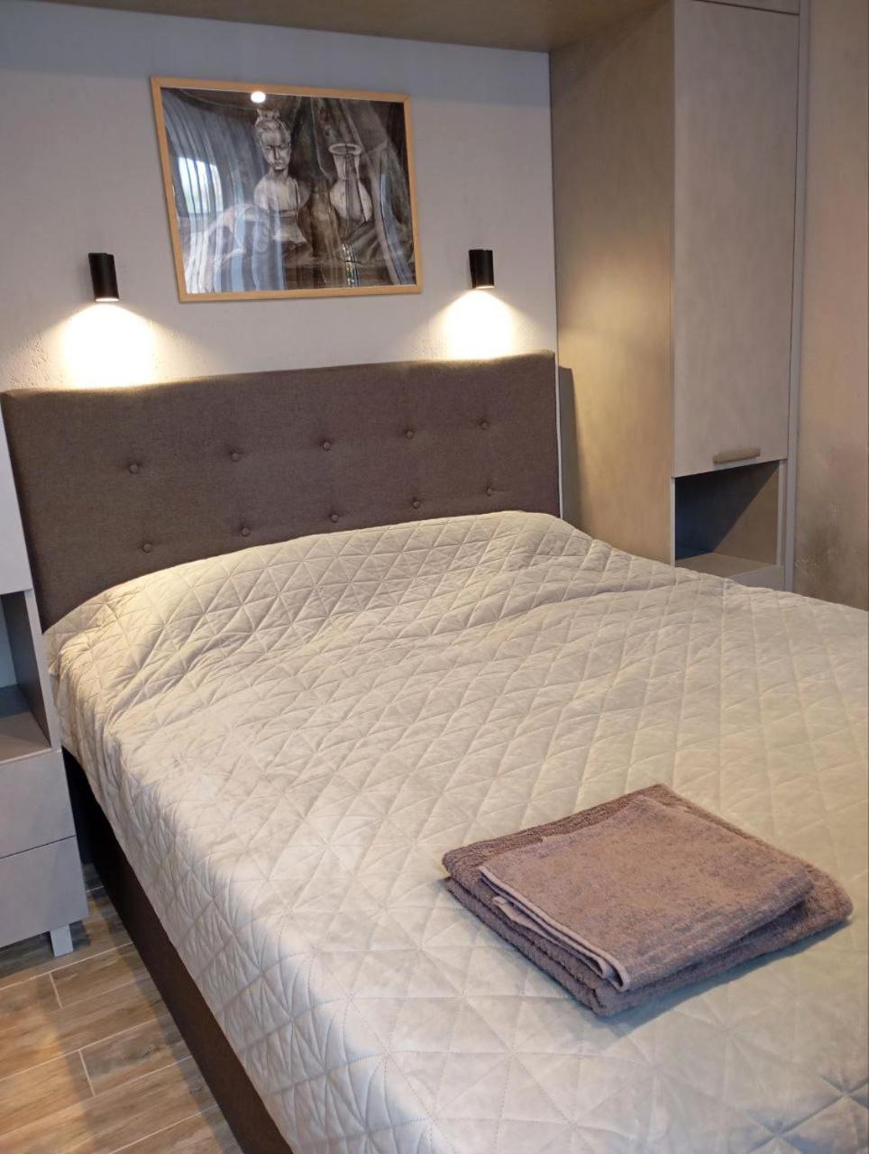 City Center Artmania Apartments Кишинёв Экстерьер фото
